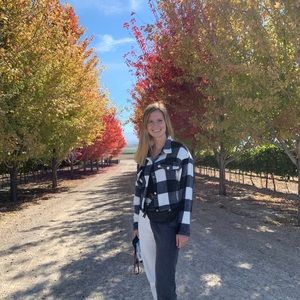 Meet your Posher, Annie